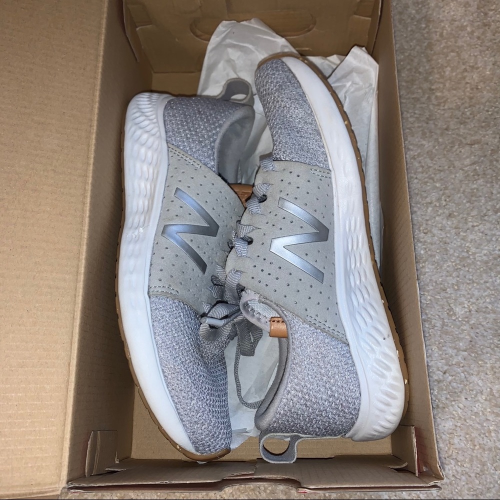 Women’s new balance shoes